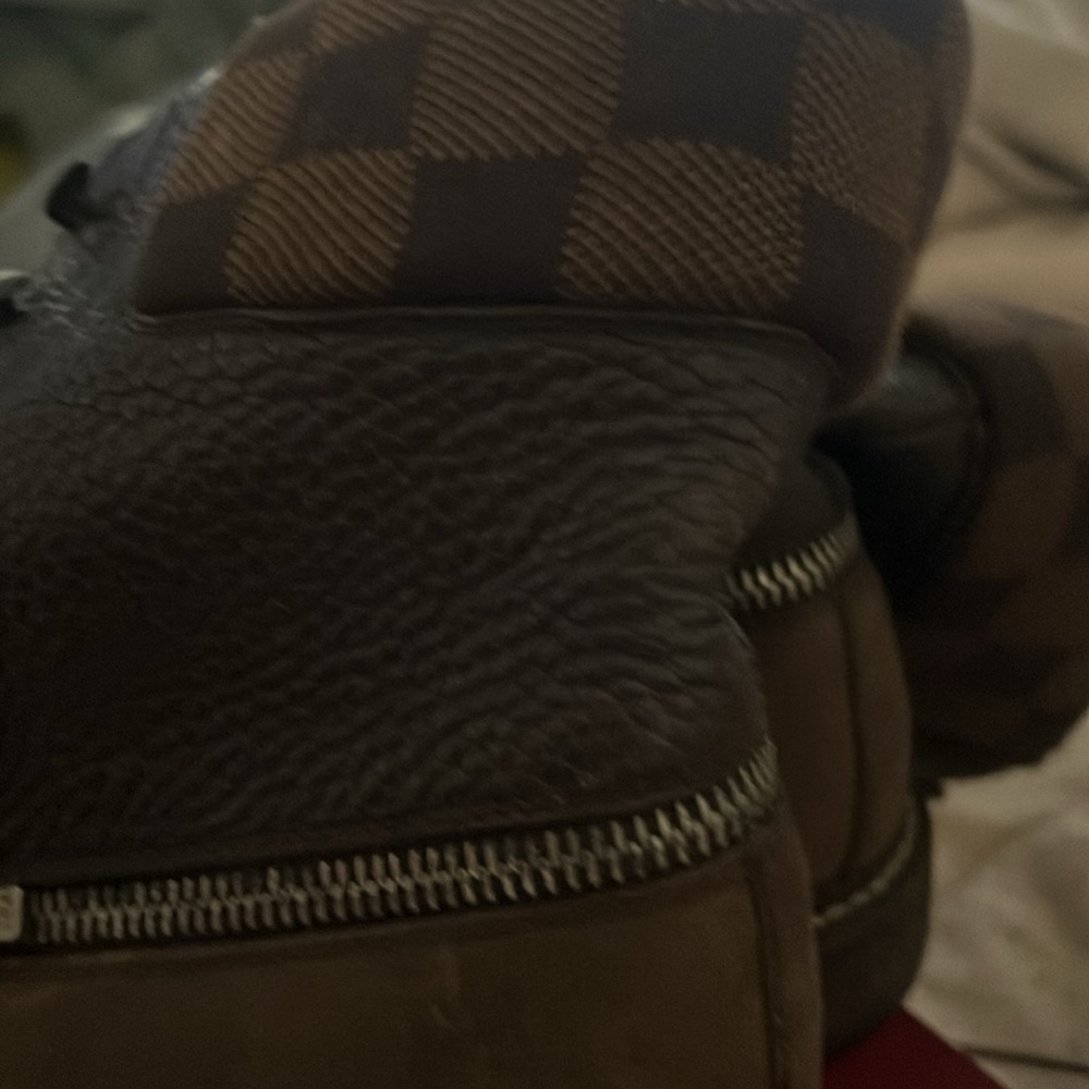 Louis Vuitton boats very nice and clean value at 2,200 - Picture 3 of 5